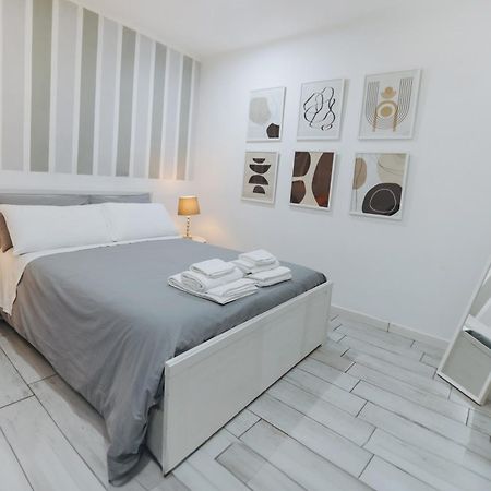 Bnb Quartieri 33 Naples Exterior photo