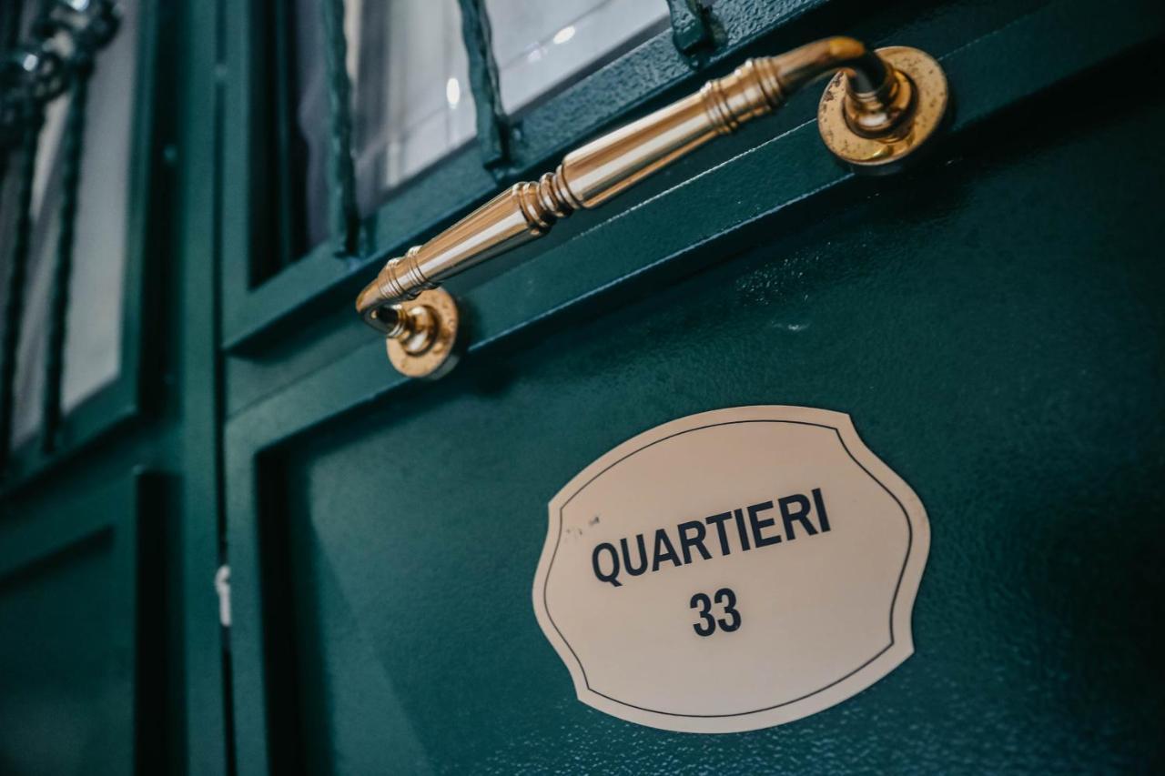Bnb Quartieri 33 Naples Exterior photo