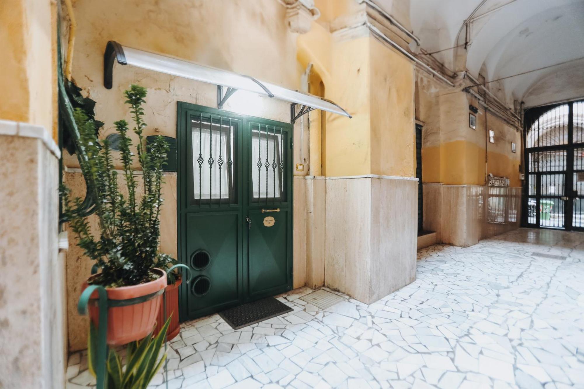 Bnb Quartieri 33 Naples Exterior photo